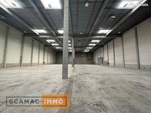 Local industriel 5 978 m²