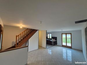 Maison à louer à Anguilcourt le Sart