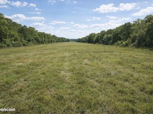 Terrain à bâtir de 522m² à Plonéour-Lanvern