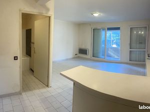 T1 calme 30m² + Véranda – Secteur Timone / Facultés non meublé