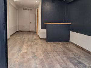 Magnifique locaux etat neuf avec acces parking voiture