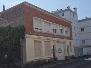 Local d'activité 332 m²