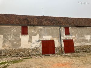 Box  garde meuble ou entrepôt 135 m2