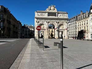 Meublé Exclusif à saisir « Les Pyoupyou »