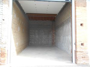Loue box  garage de stockage ou autre secteur Lavernose Lacasse