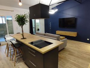 Appartement . 130 m² . 6 pièces