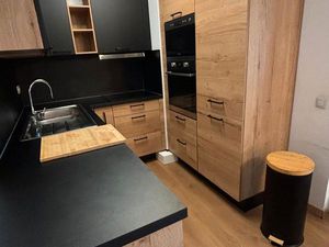 ? T2 meublé 46 m² – Balcon 6 m² – Box inclus – Marseille 13008