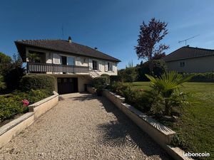 Maison à louer à RECY