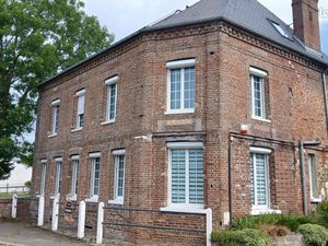 Maison 14 pièces 258 m²