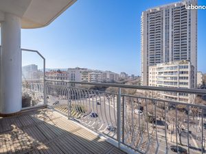 Appartement à louer Marseille Velodrome Prado 120 m2 meublé 3 chambres 6e étage Vue