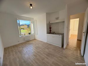 T2 (52 m²)avec terrain privatif clos (250 m²) + 40 m² terrasse + parking