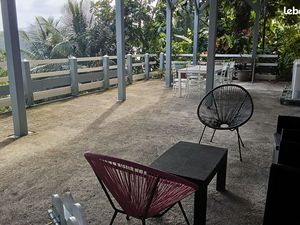 Loue T3 meuble Petit Bourg bas de villa