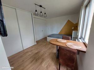 Studio meublé vendu loué