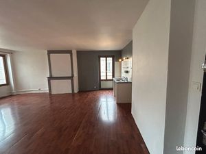 A louer grand 2 pcs auxerre