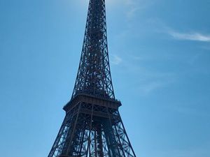 Studio rénové vue imprenable sur la tour Eiffel