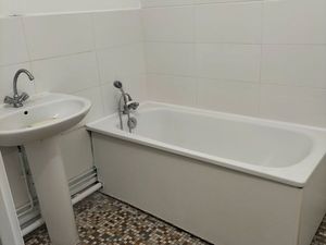 Chambre spacieuse et lumineuse