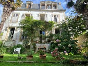 Maison 10 pièces 400 m²