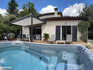 Villa 7 pièces 150 m²