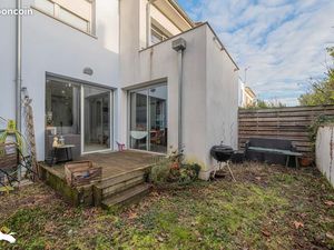 Château 3 pièces 72 m²