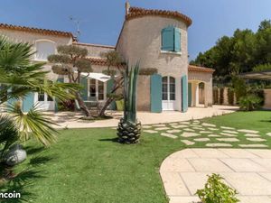 Propriété 6 pièces 190 m²