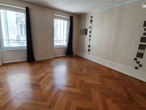 Appartement 3 pièces centre historique