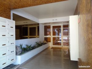 Studio 1 pièce 28 m²