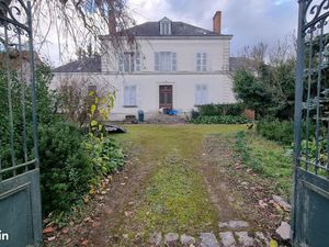 Maison 8 pièces 230 m²