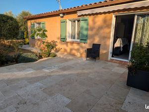 Villa Brignoles de plein pied 90m2 avec garage 24m2 et carport dans secteur recherché