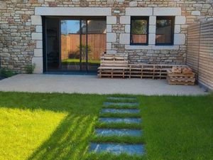 Maisonnette T3 meublée avec jardin