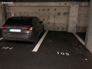 Loue place de parking Les Papeteries à Cran