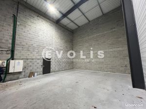 Local bureaux 364 m²