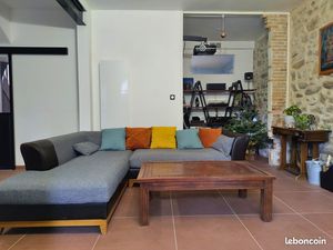 Charmante maison de ville 3/4 chambres avec jardin