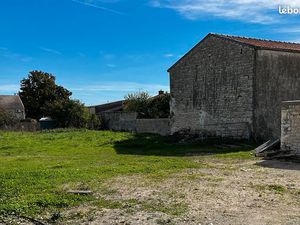 Terrain 1 884 m² Marsais