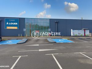 Local commercial 1181 m² Gaillac