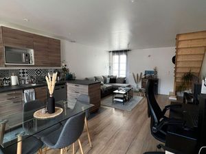 Appartement f3 68 M2 en duplex refait a neuf