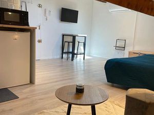 Studio rénové cosy proche facs en coeur deville