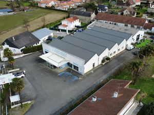 Local commercial 1500 m²