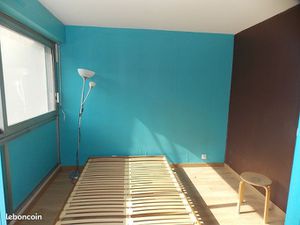 F2 avec place de parking