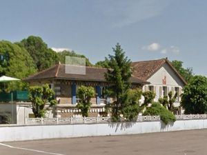 Ensemble immobilier ( 4 Appartements / terrain constructible / Hangar )