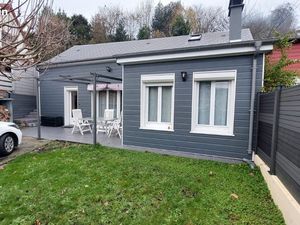 Jolie maison 2 chambres avec jardin au centre du Houlme