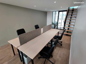 Bureau fermé (4 personnes) climatisé avec salle de réunion  fibre pro  café à volonté  lav