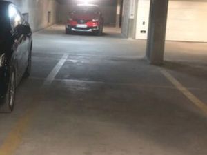 Place de parking en sous-sol