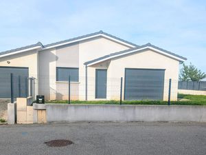 Maison Plain Pied Moderne Économique en Énergie