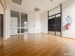 Bureaux 72 m² MERIGNAC
