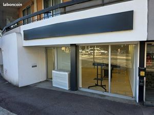 Local commercial 44 m²