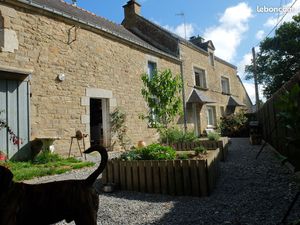 Maison  dependances  4000m2 de terrain