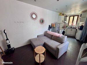 Maison individuelle Cergy Village 2 pièces parking terrasse