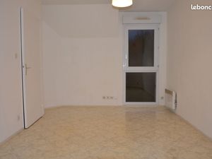 T1 bis belle beille proche Carrefour Grand Maine