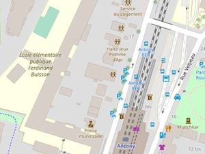 Parking à 150m RER B Antony centre