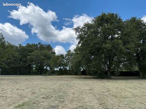 Terrain 637 m² Margaux